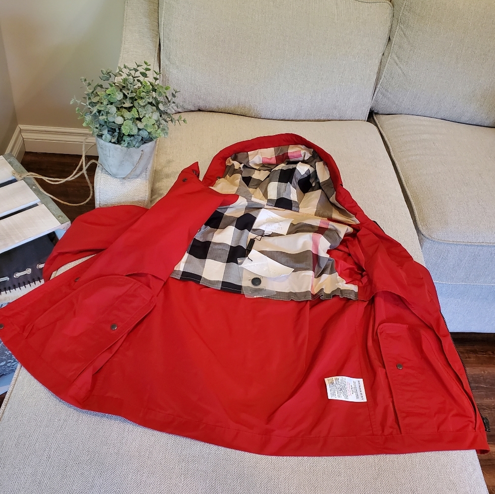 Brand new Burberry Children 14Y raincoat XXS XS - Picture 12 of 15